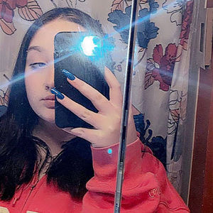 Meet your Posher, Vivian